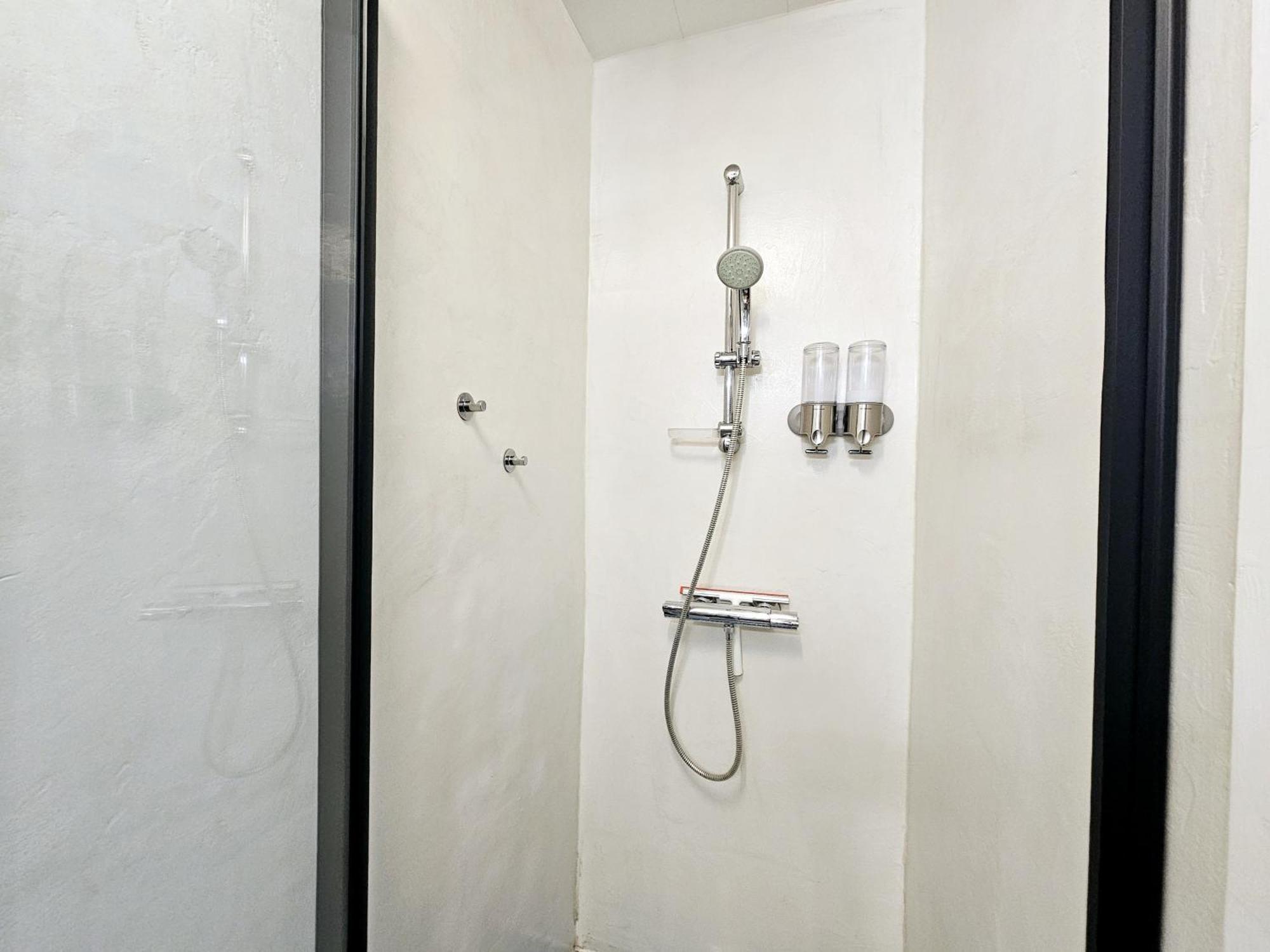 Refuge Urbain - Ideal Pro, Familles & Amis - Le Calme En Hypercentre - Wifi Haut Debit - Netflix - Machine A Laver - Gare, Cathedrale, Commerces, Restaurants & Transports En Commun A Moins De 10 Minutes A Pied Реймс Экстерьер фото